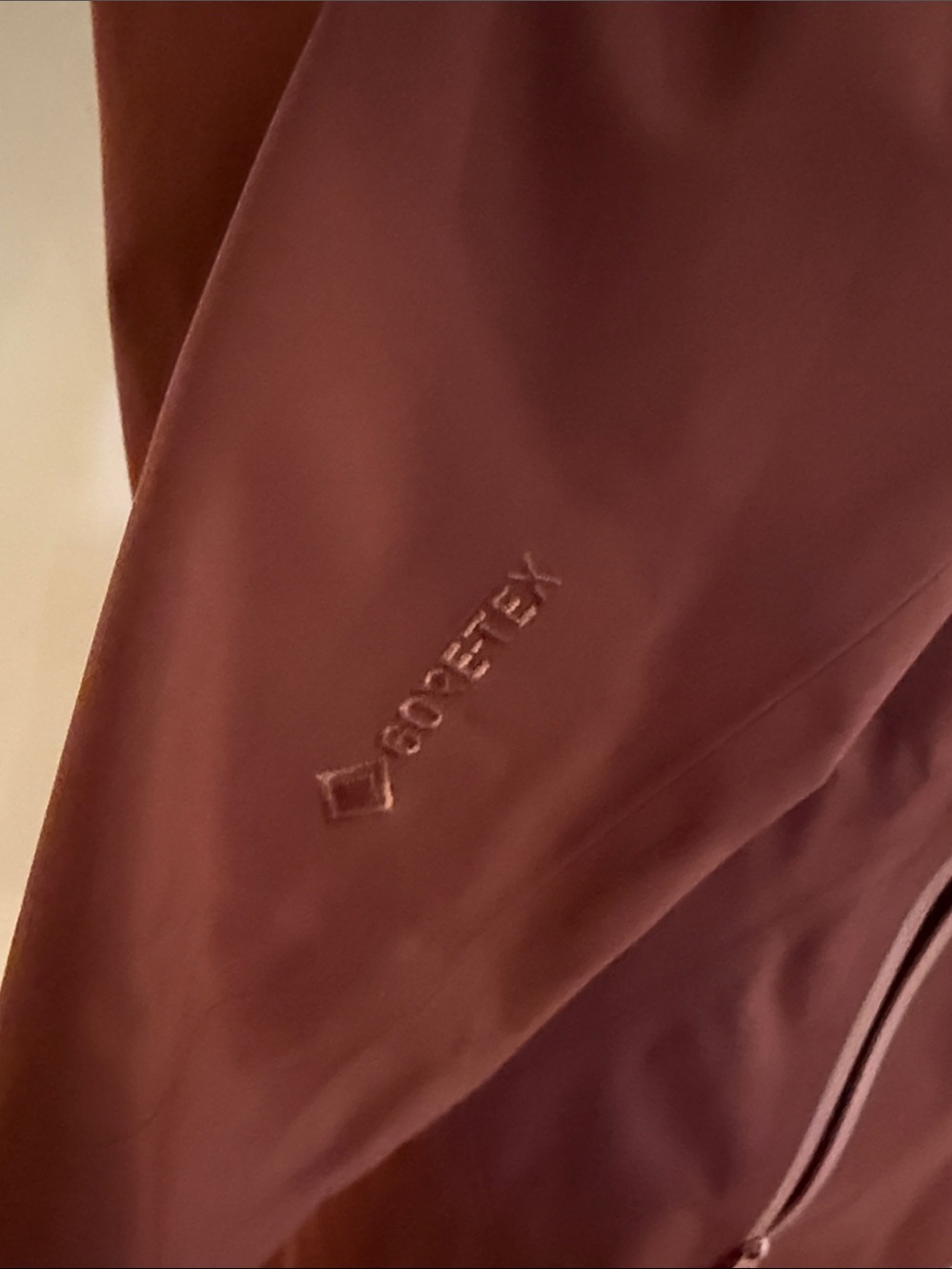 Arc'teryx sz XS Sentinel AR Burgundy Hooded Jacket like new condition - Picture 4 of 16